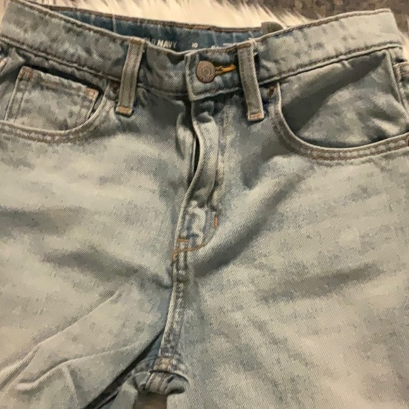 Old Navy Light Blue Distressed Jeans - Picture 2 of 7